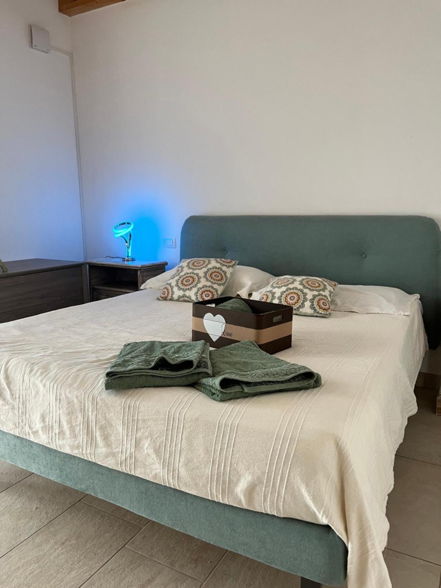 Orchidea Del Garda Rooms & Apartments Peschiera del Garda Dış mekan fotoğraf